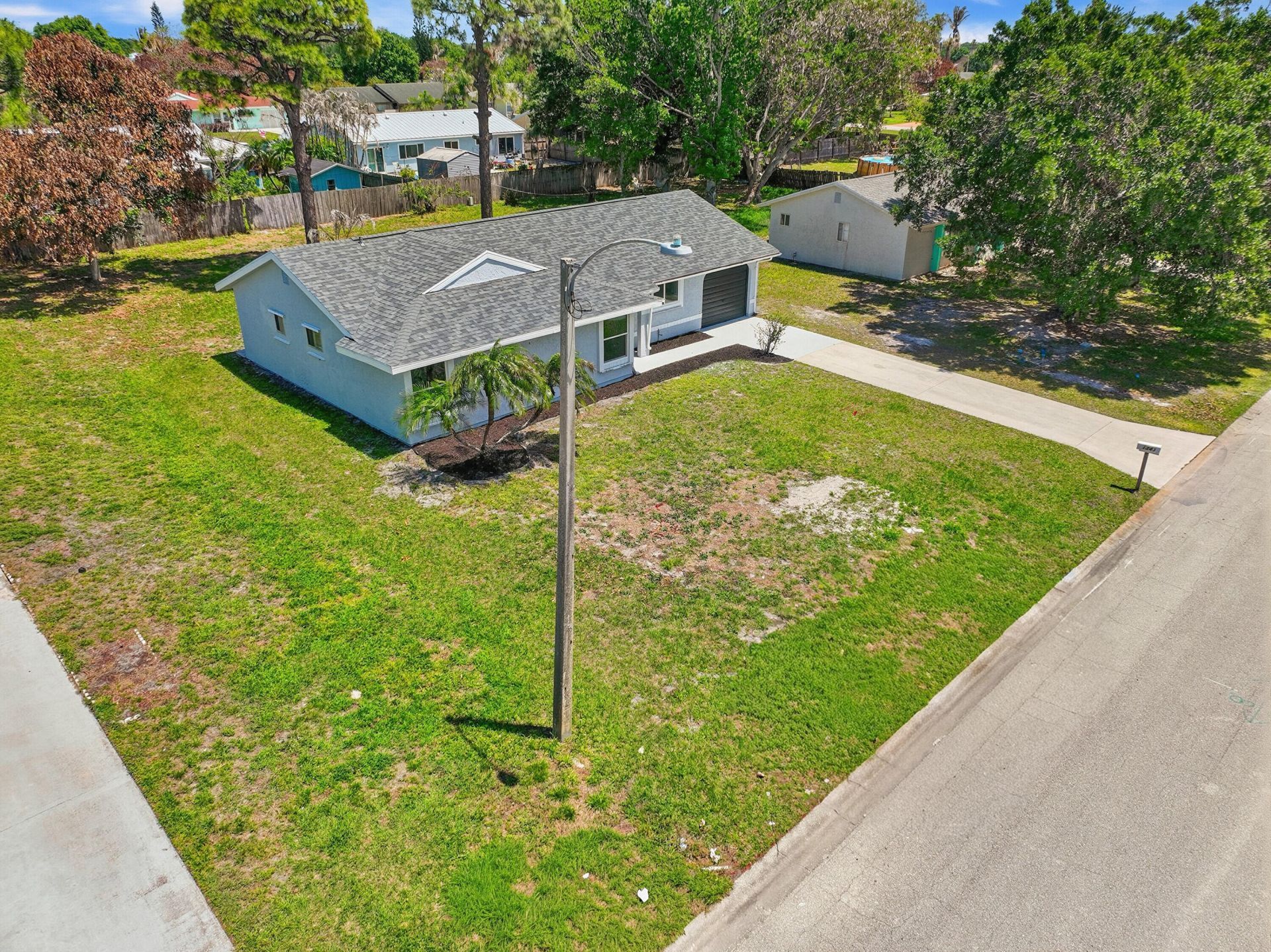 1343 SE Vestridge Lane, Port Saint Lucie, FL 34952 Photo