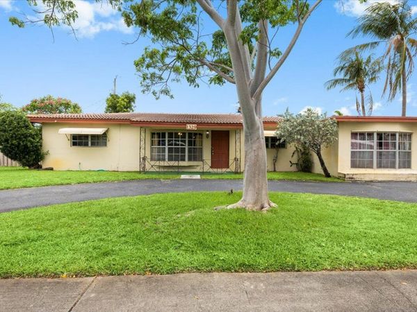 1329 SW 1st Terrace, Pompano Beach, FL 33060