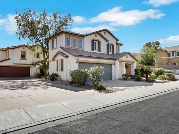 1955 Sunset Village Circle , Henderson, NV 89014