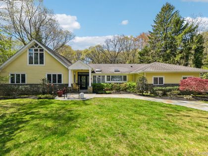 27 Treeview Drive Melville, NY 11747