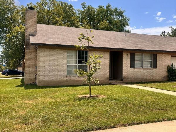 301 12th ST, Unit A, Pflugerville, TX 78660