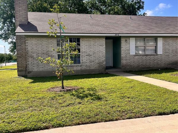 301 12th ST, Unit A, Pflugerville, TX 78660