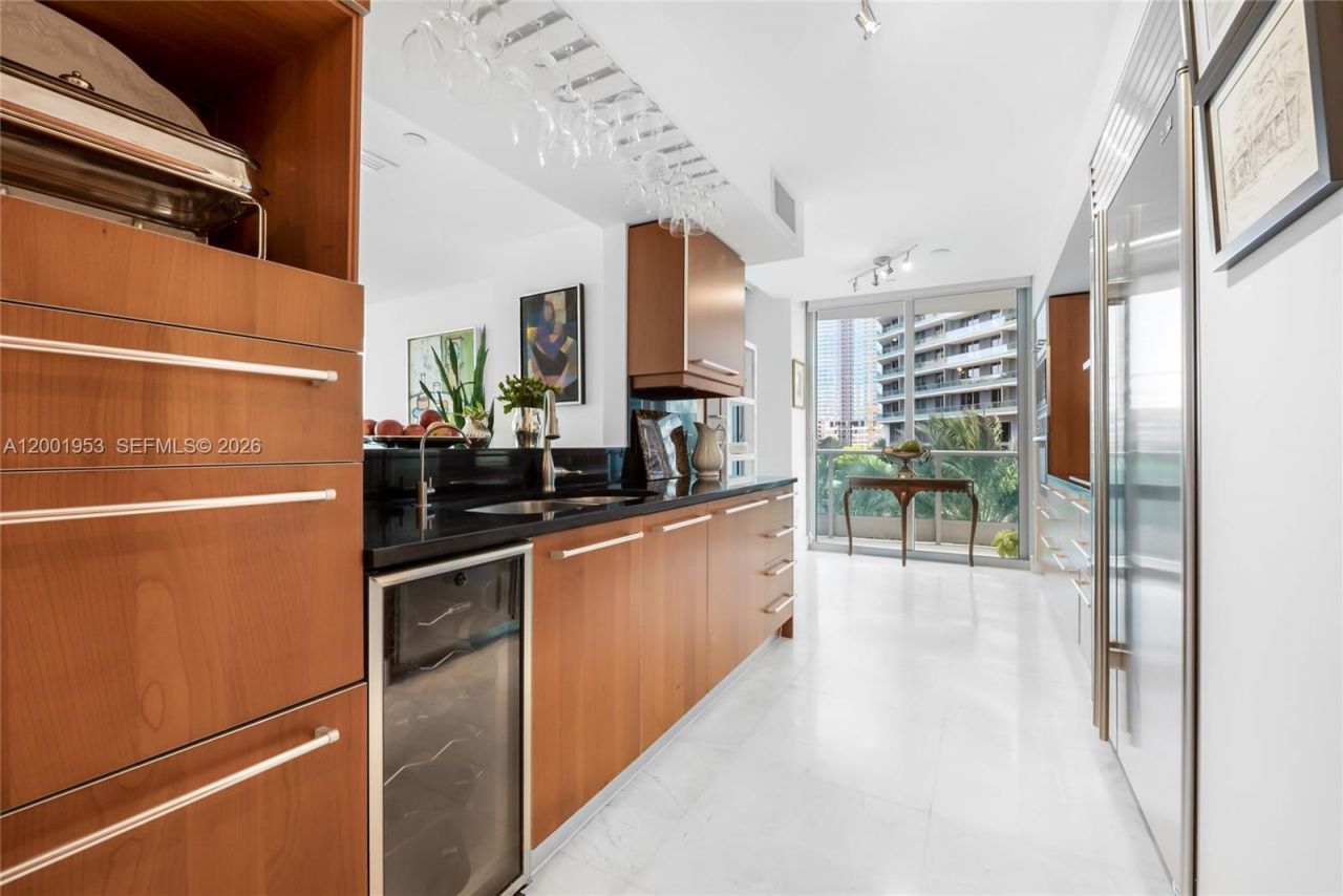 1331 Brickell Bay Dr, Unit 408, Miami, FL 33131 Photo