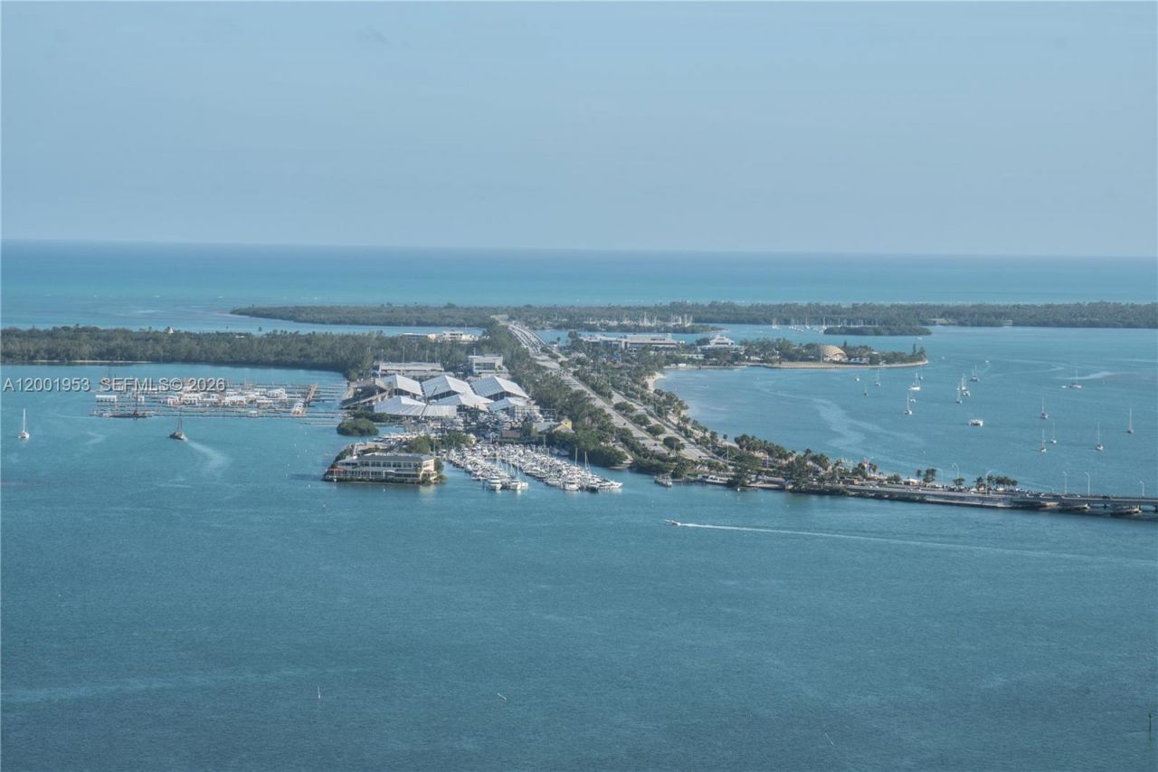 1331 Brickell Bay Dr, Unit 408, Miami, FL 33131 Photo