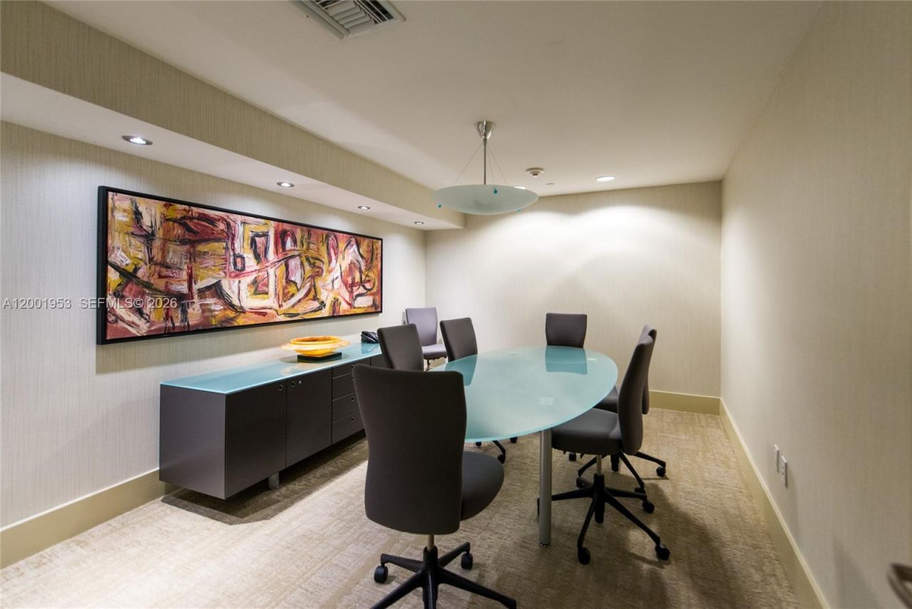 1331 Brickell Bay Dr, Unit 408, Miami, FL 33131 Photo