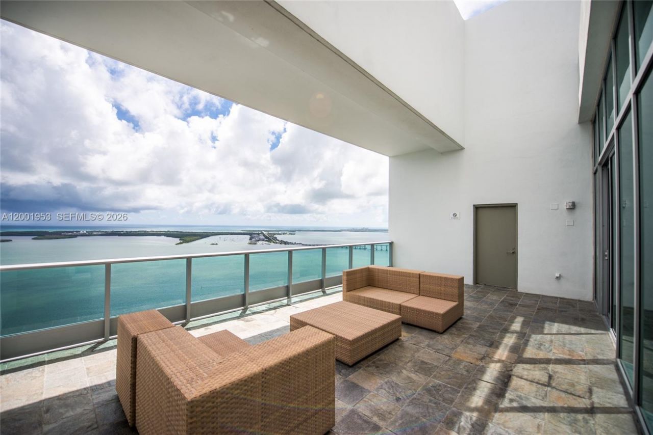 1331 Brickell Bay Dr, Unit 408, Miami, FL 33131 Photo