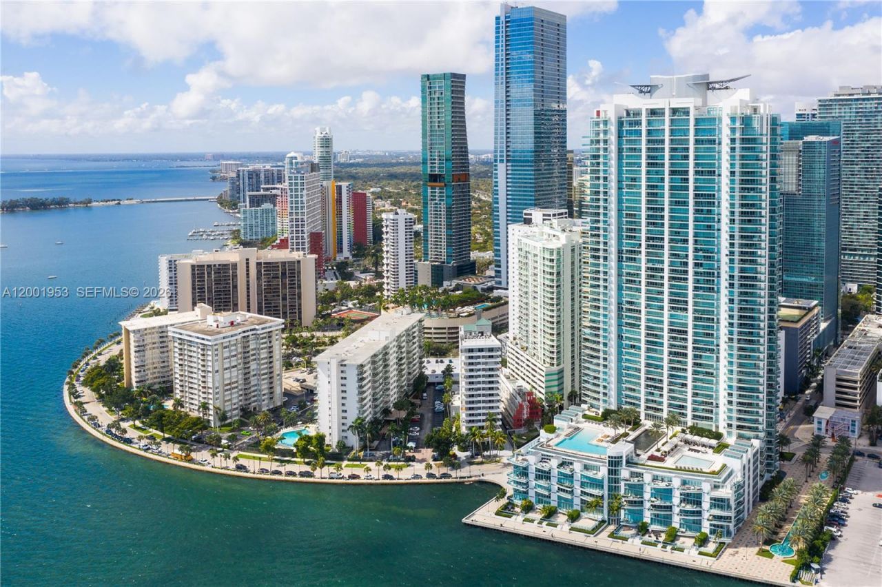1331 Brickell Bay Dr, Unit 408, Miami, FL 33131 Photo