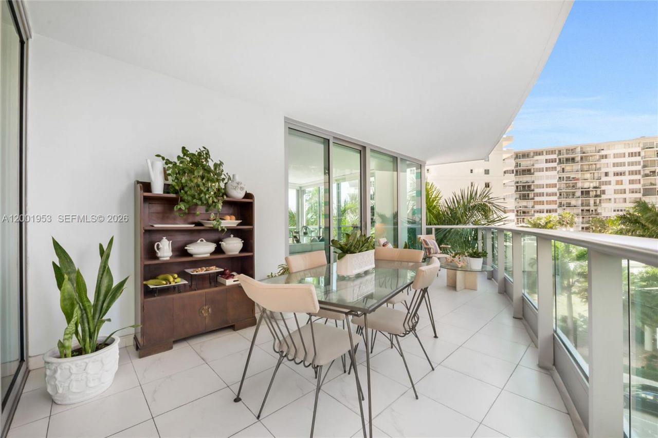 1331 Brickell Bay Dr, Unit 408, Miami, FL 33131 Photo