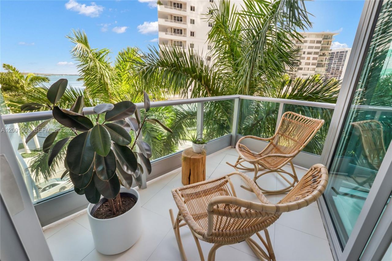 1331 Brickell Bay Dr, Unit 408, Miami, FL 33131 Photo