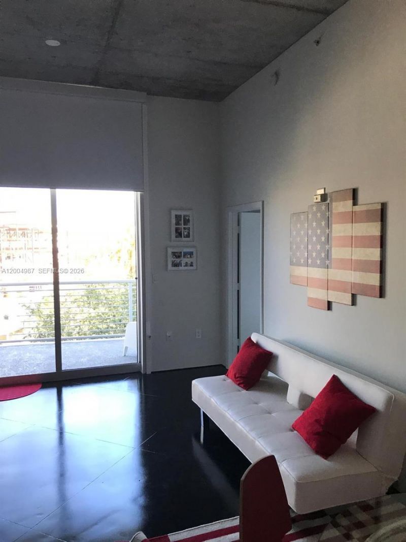 2001 Meridian Ave , Unit 426, Miami Beach, FL 33139 Photo