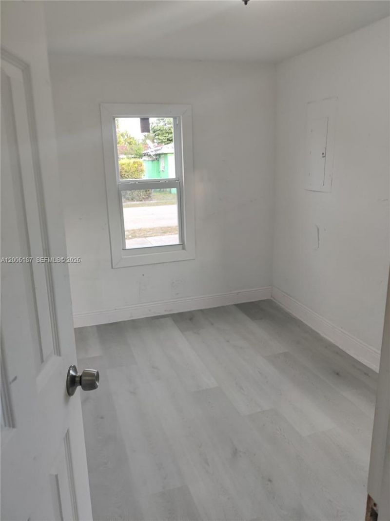2103 NW 57th St , Miami, FL 33142 Photo