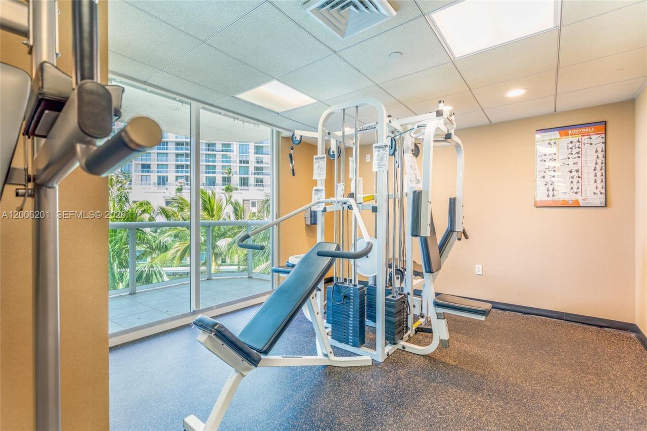16500 Collins Ave , Unit 655, Sunny Isles Beach, FL 33160 Photo