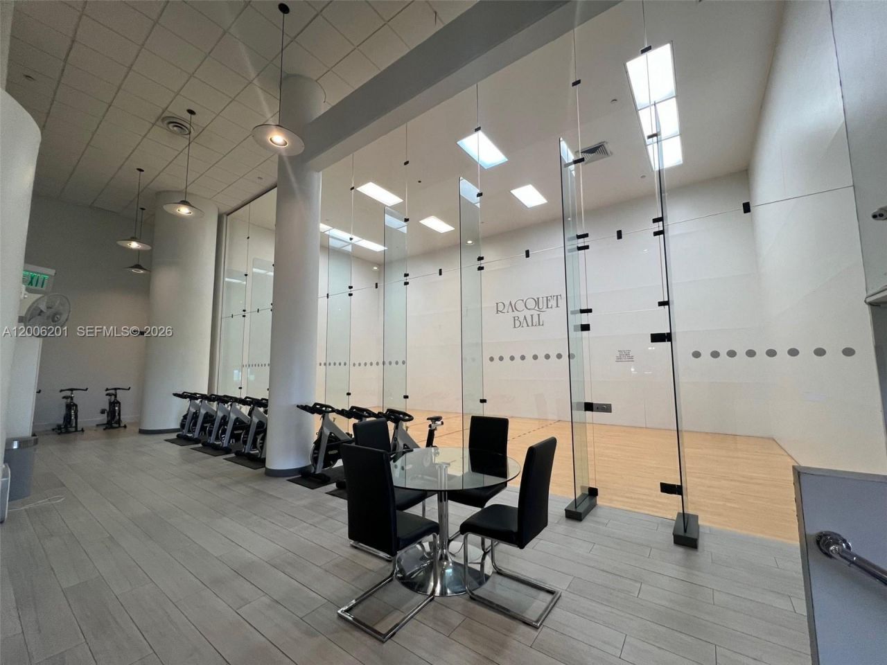 16500 Collins Ave , Unit 655, Sunny Isles Beach, FL 33160 Photo
