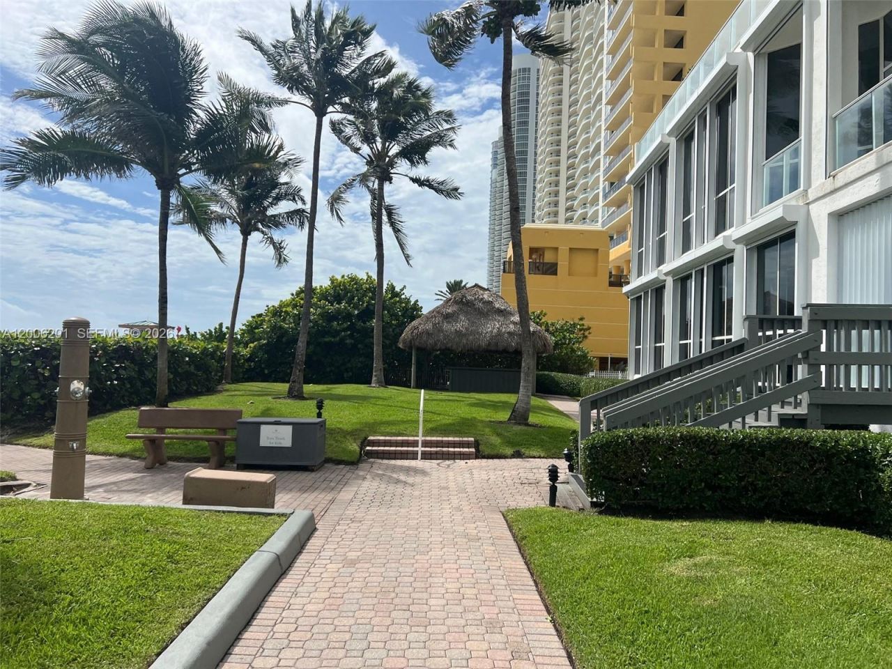 16500 Collins Ave , Unit 655, Sunny Isles Beach, FL 33160 Photo