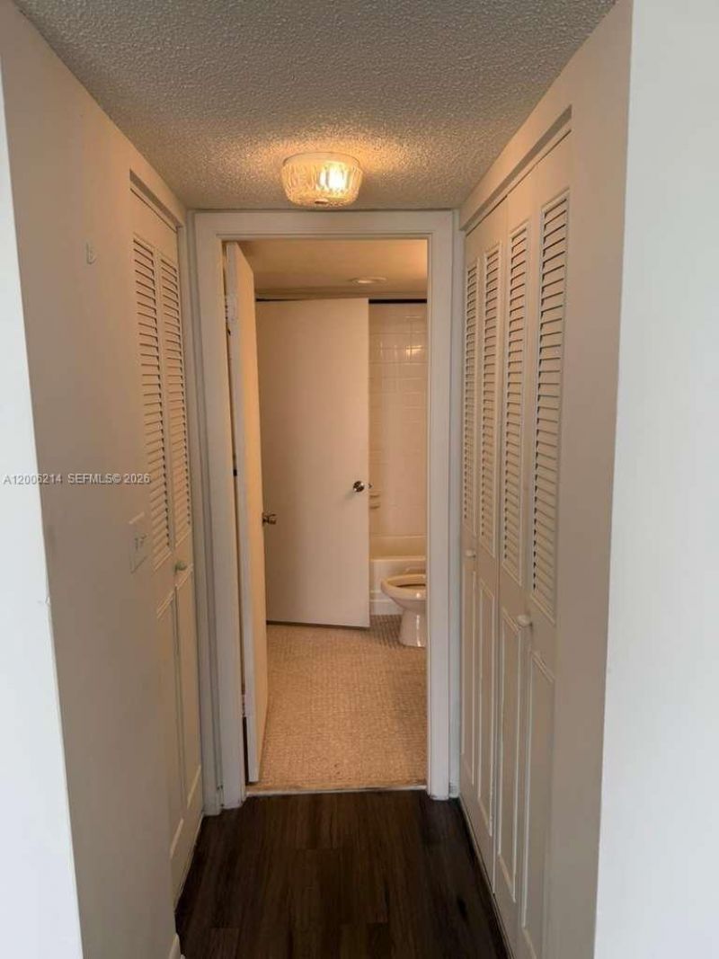 1200 NE Miami Gardens Dr, Unit 812W, Miami, FL 33179 Photo