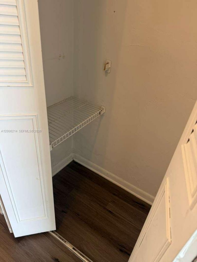 1200 NE Miami Gardens Dr, Unit 812W, Miami, FL 33179 Photo