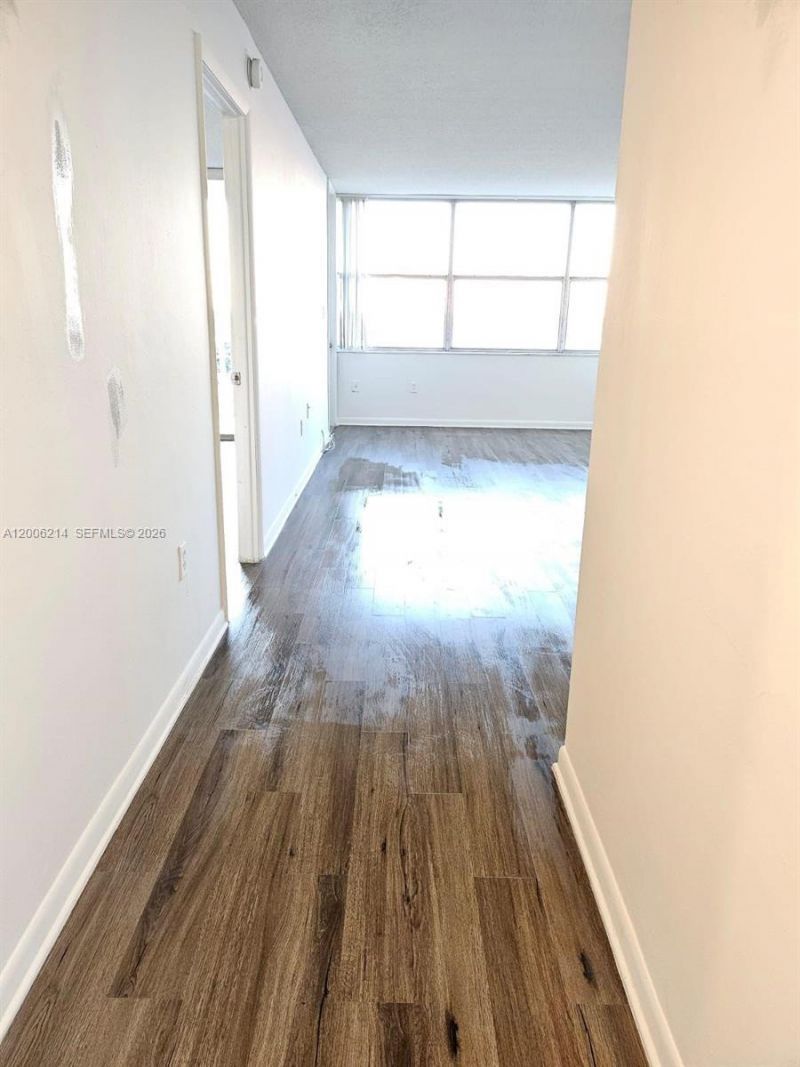 1200 NE Miami Gardens Dr, Unit 812W, Miami, FL 33179 Photo