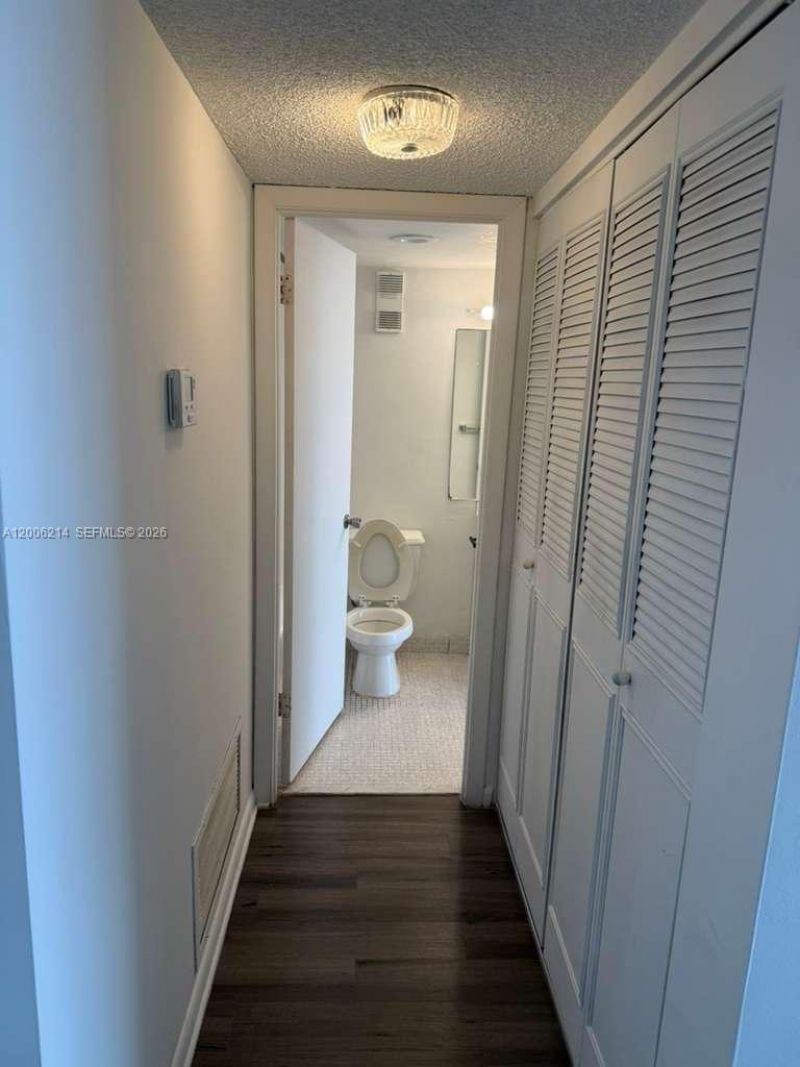 1200 NE Miami Gardens Dr, Unit 812W, Miami, FL 33179 Photo