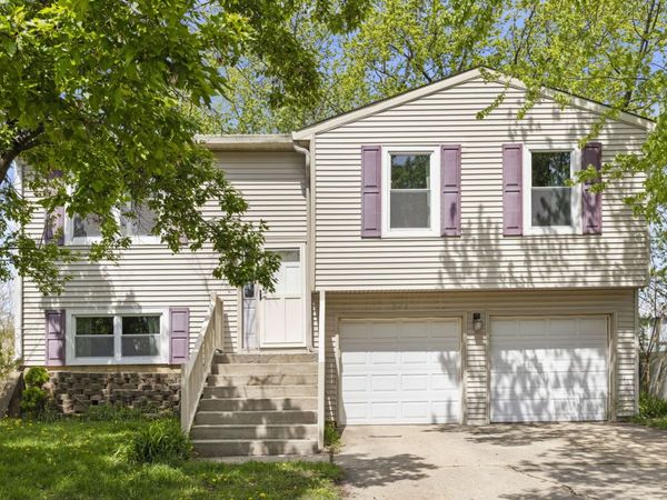 266 Seneca Way , Bolingbrook, IL 60440