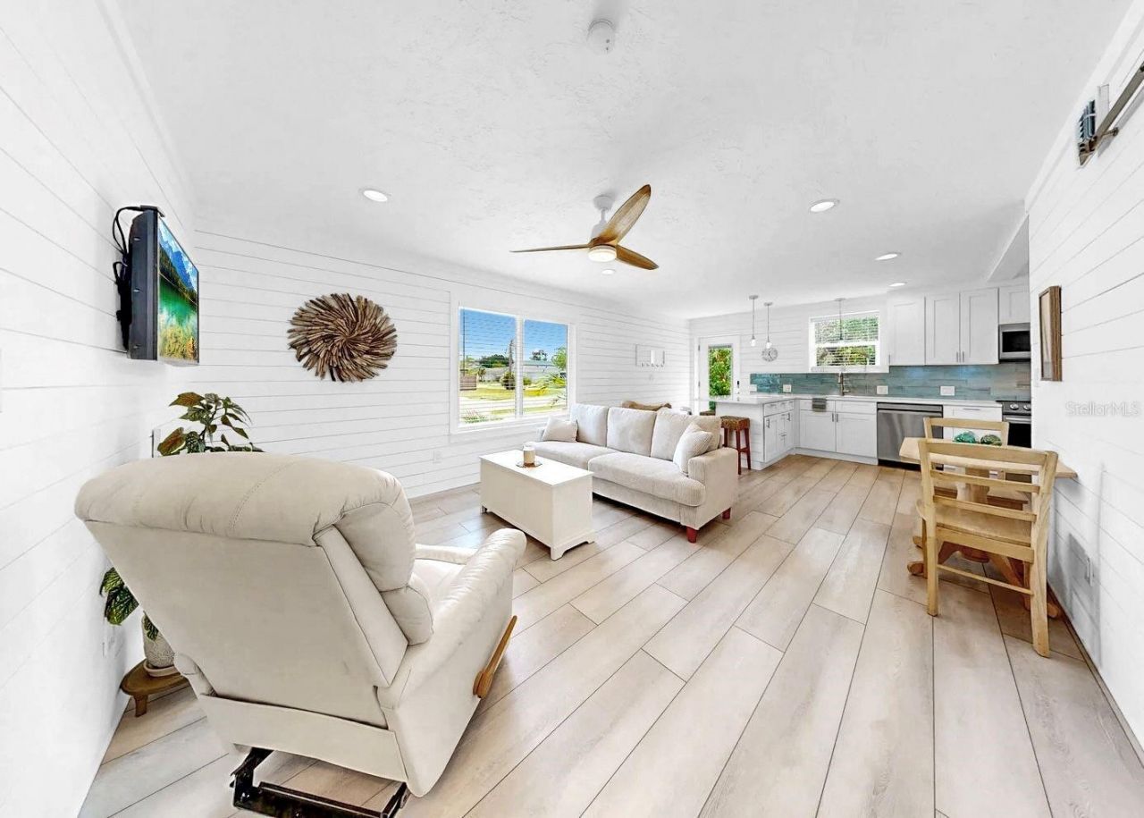 8096 Glenbrooke Lane, Sarasota, FL 34243 Photo
