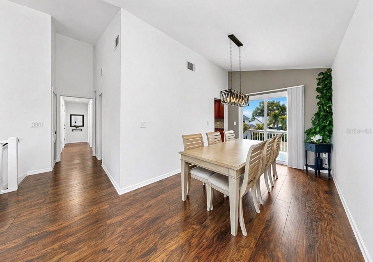 8096 Glenbrooke Lane, Sarasota, FL 34243 Photo