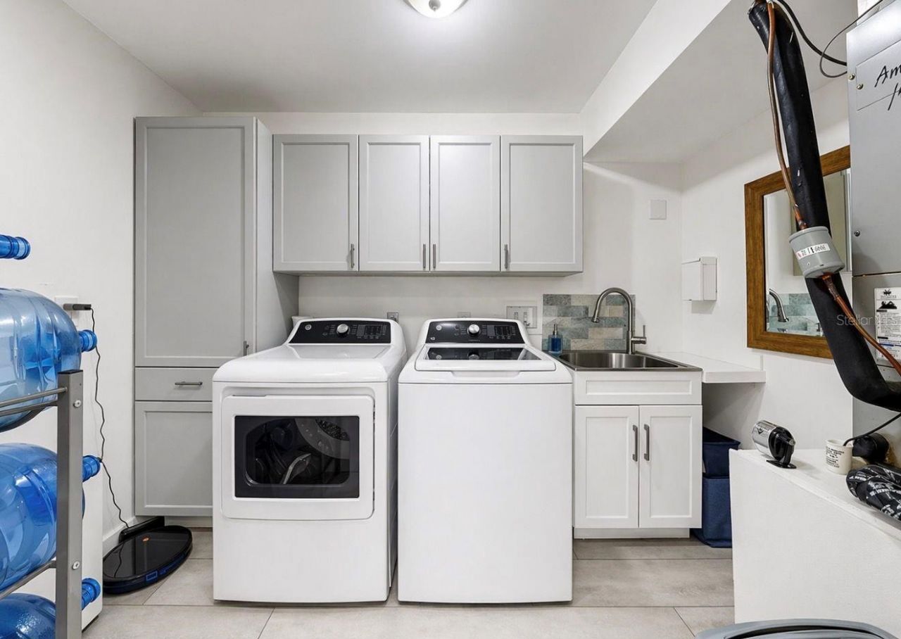 8096 Glenbrooke Lane, Sarasota, FL 34243 Photo