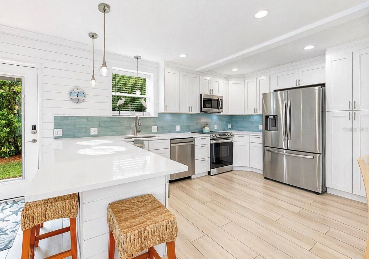 8096 Glenbrooke Lane, Sarasota, FL 34243 Photo