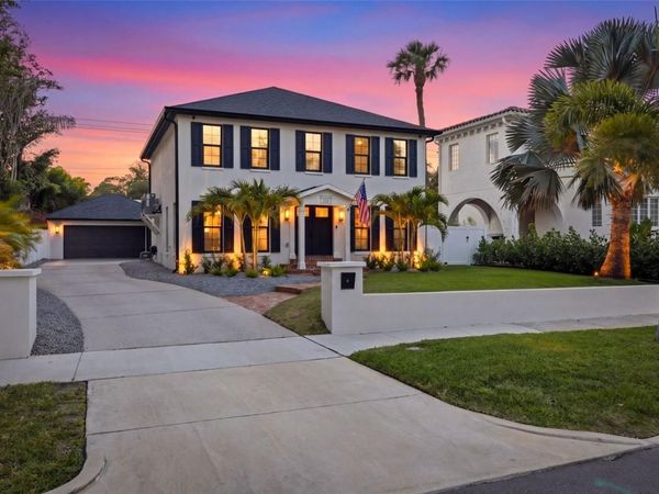 417 S PALOMA PLACE , TAMPA, FL 33609