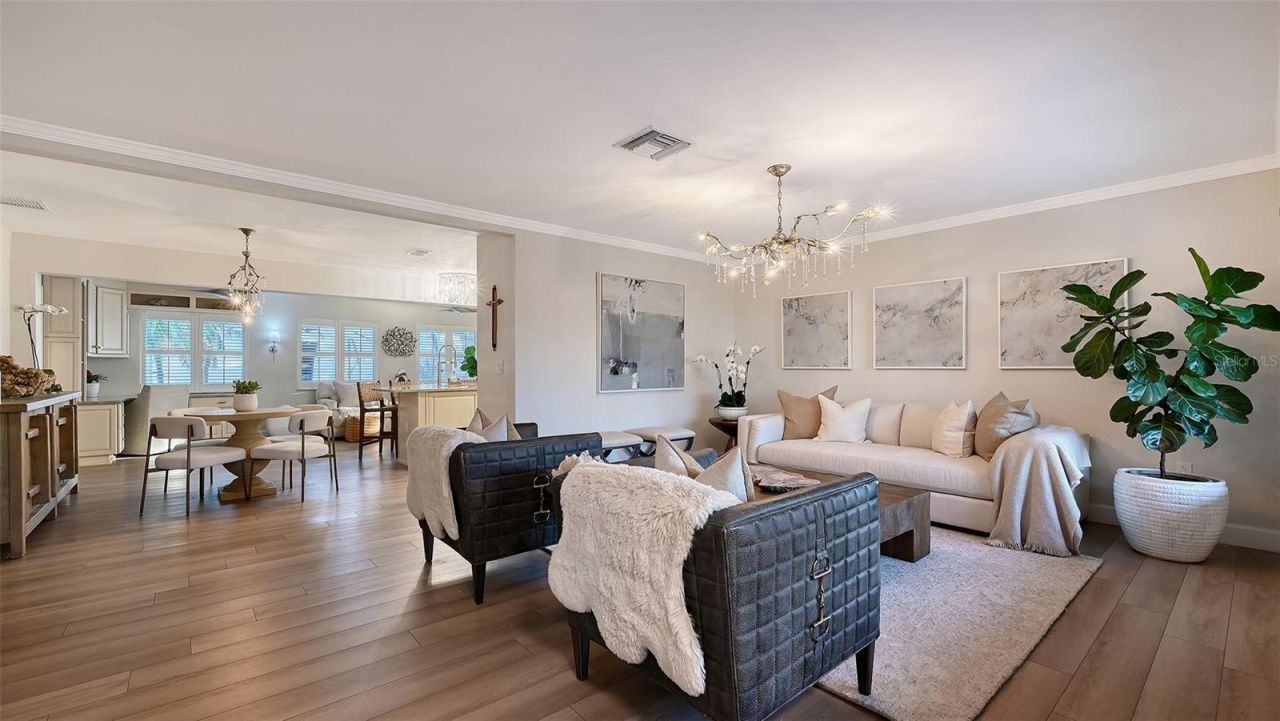 7137 Westmoreland Drive , Sarasota, FL 34243 Photo