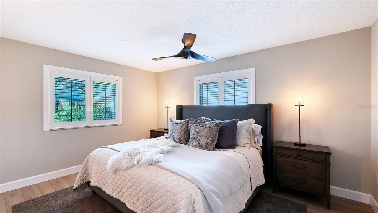 7137 Westmoreland Drive , Sarasota, FL 34243 Photo