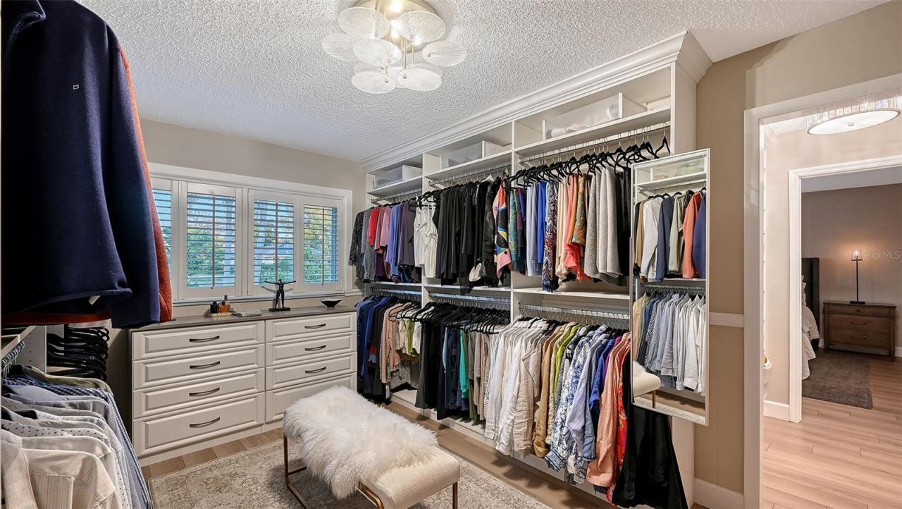 7137 Westmoreland Drive , Sarasota, FL 34243 Photo