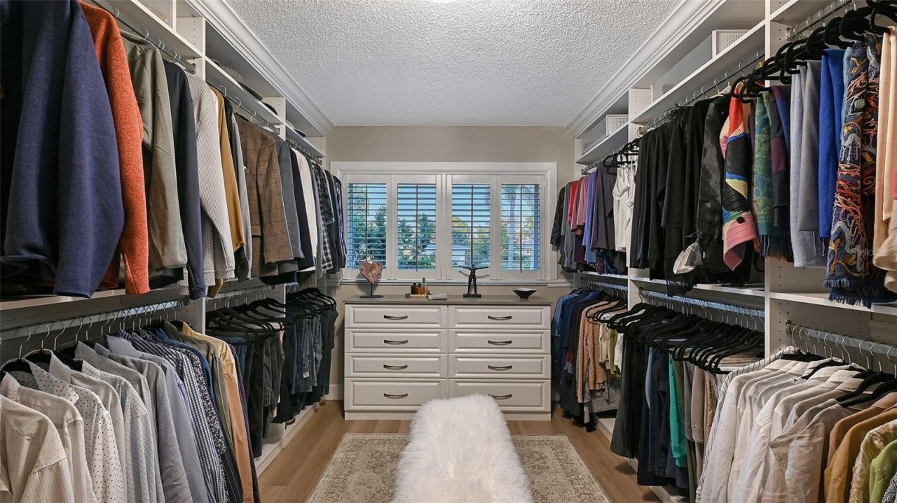 7137 Westmoreland Drive , Sarasota, FL 34243 Photo