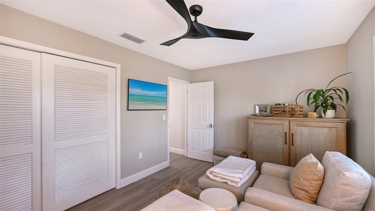 7137 Westmoreland Drive , Sarasota, FL 34243 Photo