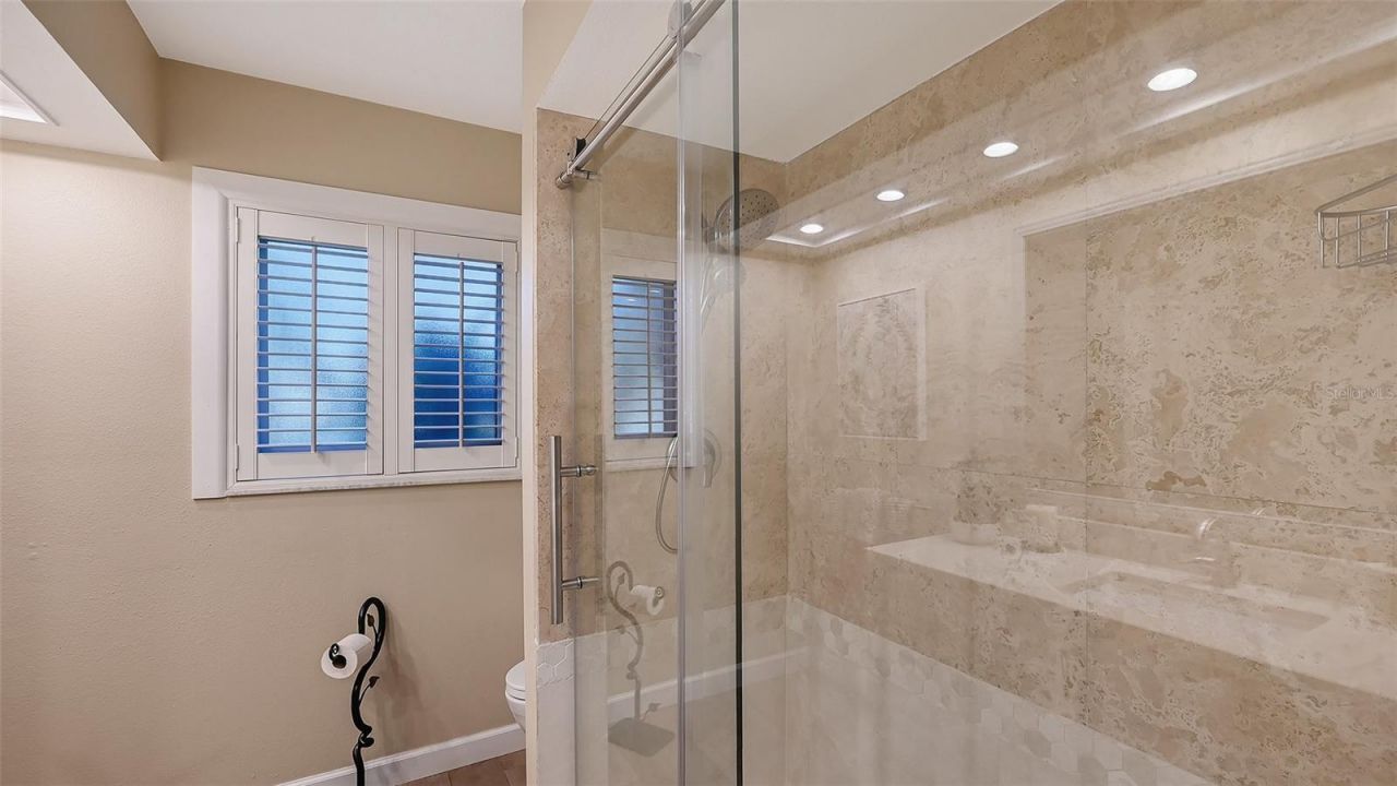 7137 Westmoreland Drive , Sarasota, FL 34243 Photo