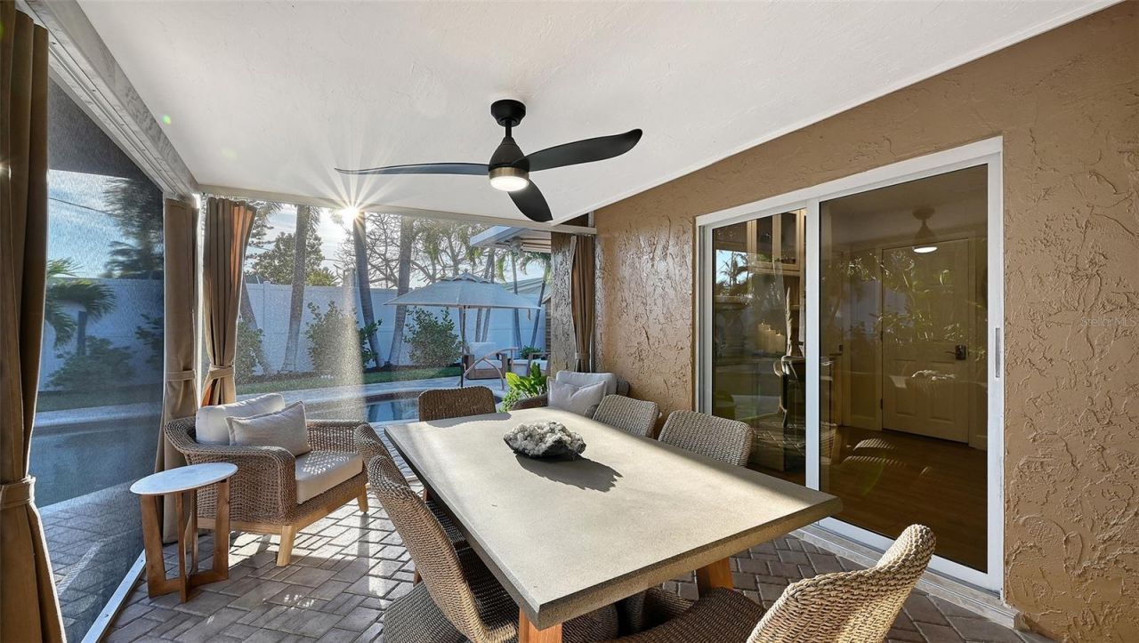 7137 Westmoreland Drive , Sarasota, FL 34243 Photo
