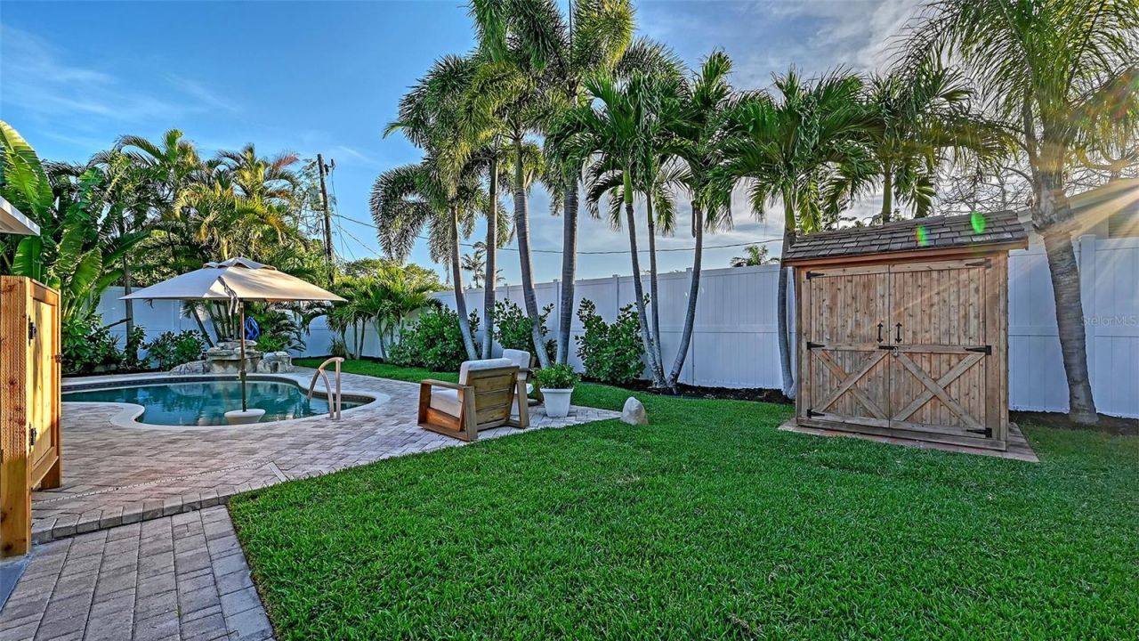 7137 Westmoreland Drive , Sarasota, FL 34243 Photo