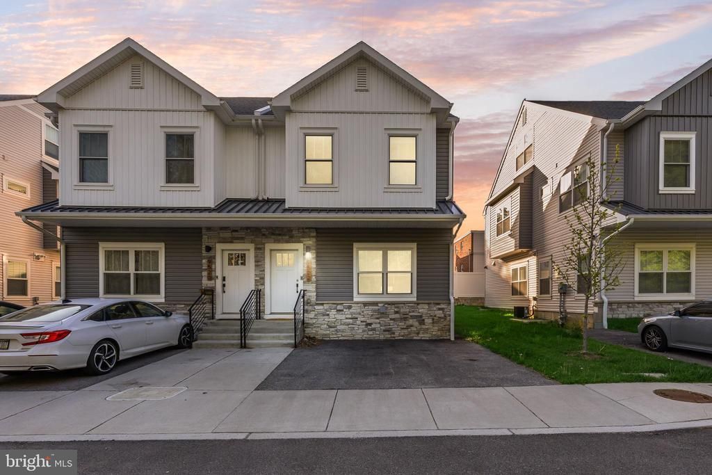 9522 GOLFVIEW LANE , PHILADELPHIA, PA 19114