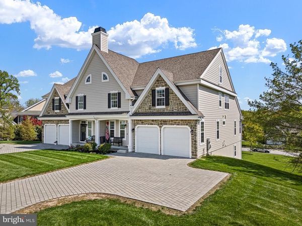 513 VALLEY ROAD, NEWARK, DE 19711