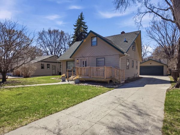 1306 5th Street N, Fargo, ND 58102