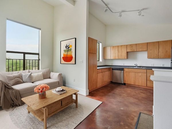 911 Keith LN, Unit 15, Austin, TX 78705