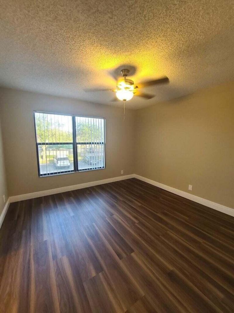 1517 Lake Crystal Drive, Unit E, West Palm Beach, FL 33411 Photo