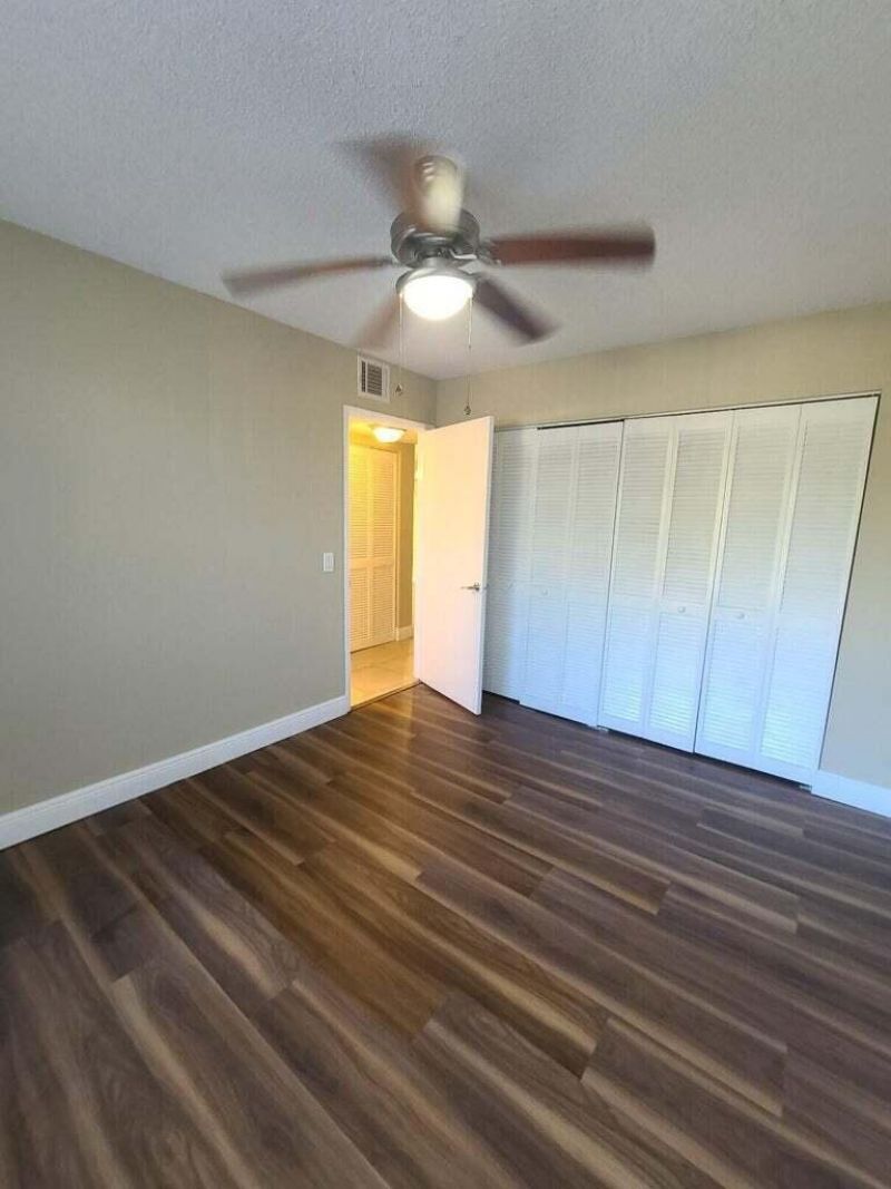 1517 Lake Crystal Drive, Unit E, West Palm Beach, FL 33411 Photo