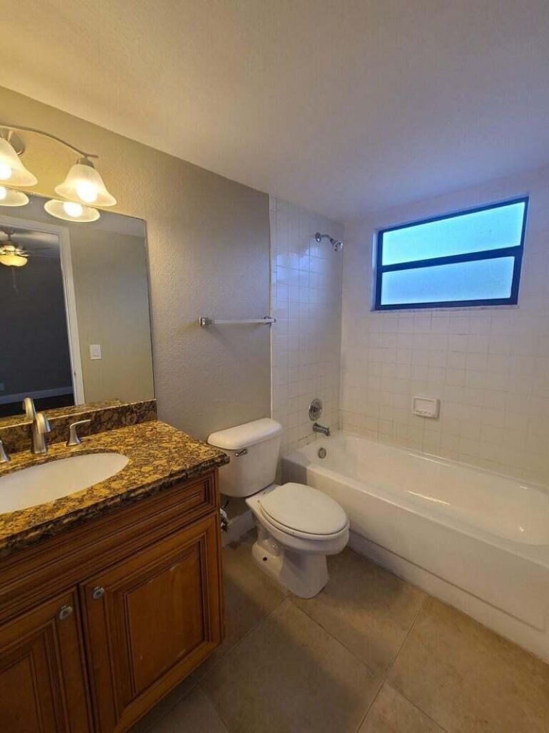 1517 Lake Crystal Drive, Unit E, West Palm Beach, FL 33411 Photo