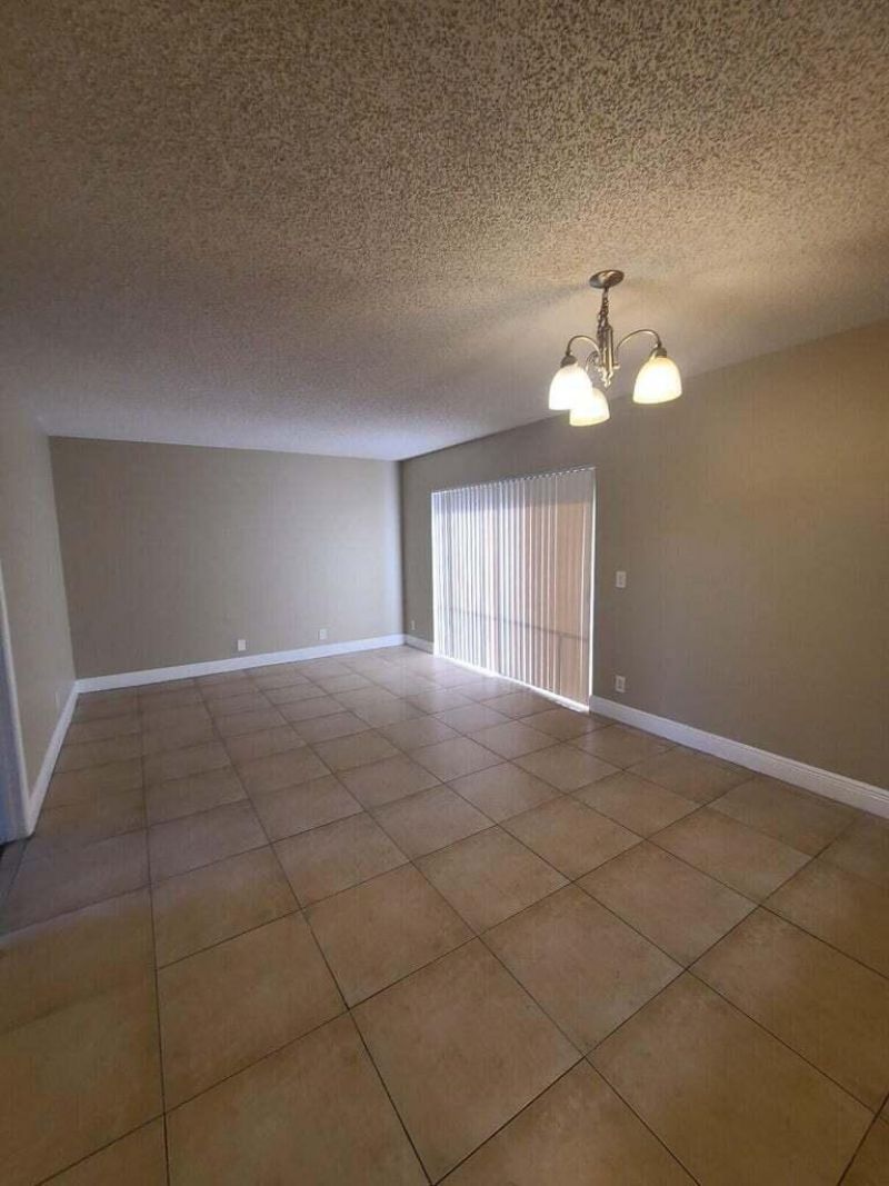 1517 Lake Crystal Drive, Unit E, West Palm Beach, FL 33411 Photo
