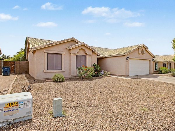 2265 W 17th Avenue, Apache Junction, AZ 85120