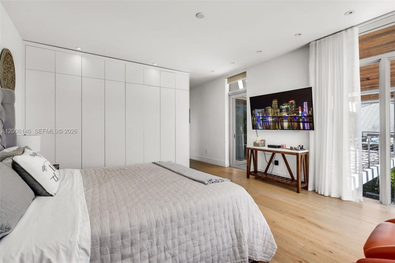 Please Call For Address, Key Biscayne, FL 33149 Photo