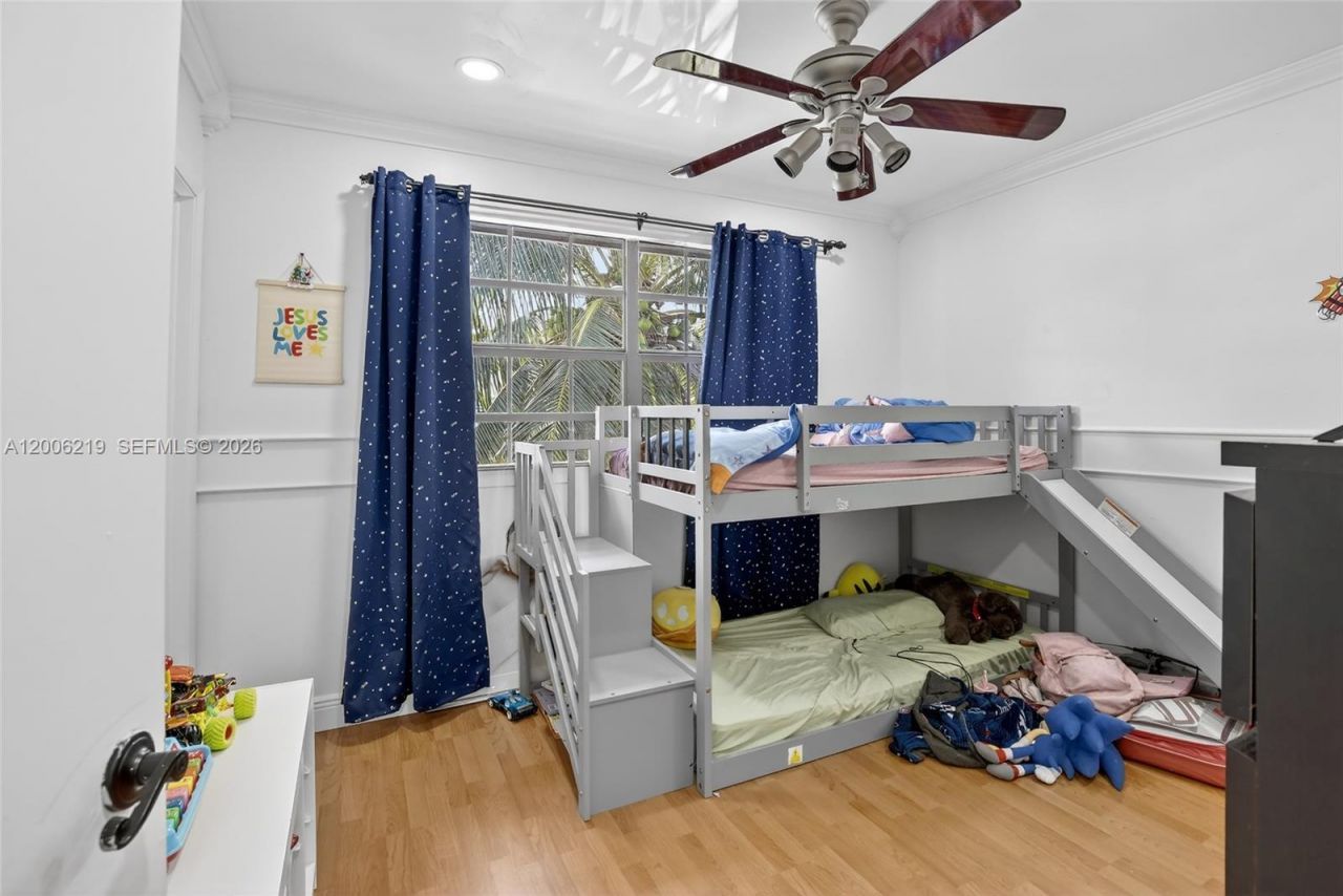 10431 NW 3rd St, Pembroke Pines, FL 33026 Photo