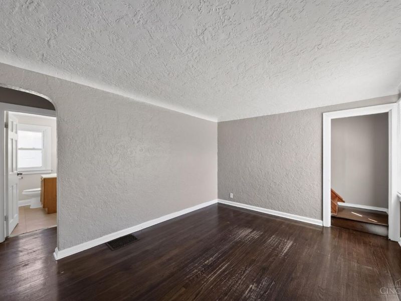 1284 Compton Road, Springfield Twp., OH 45231 Photo 13