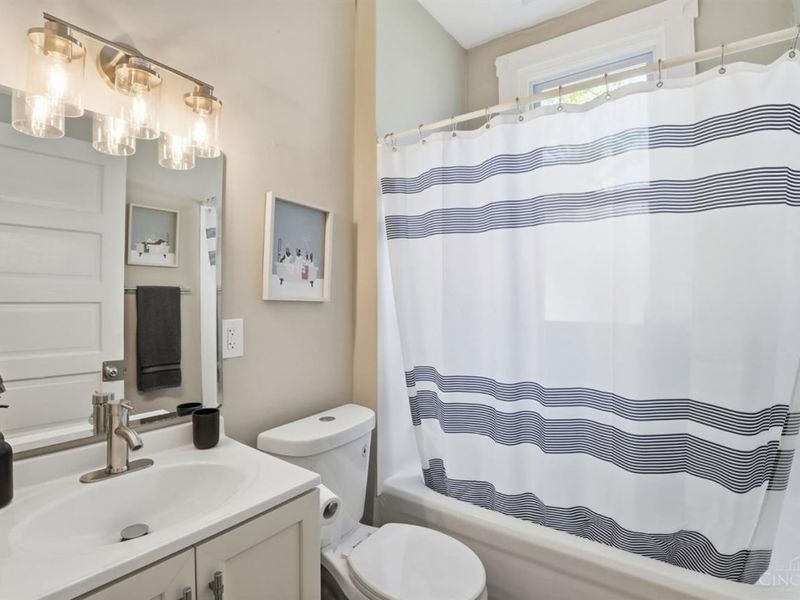 2721 Oakleaf Avenue, Cincinnati, OH 45212 Photo 17