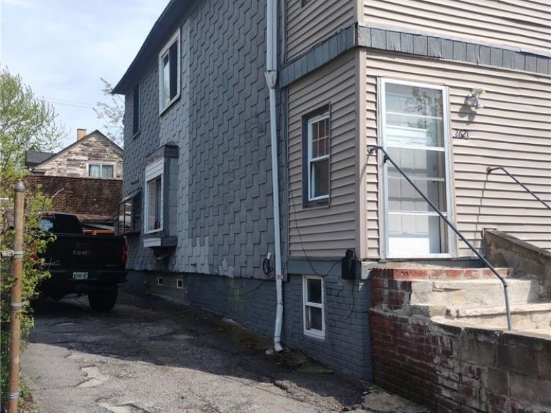 2621 E 111th Street, Cleveland, OH 44104 Photo 4